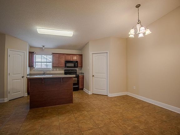 5th image of 5015 Palmetto Cv