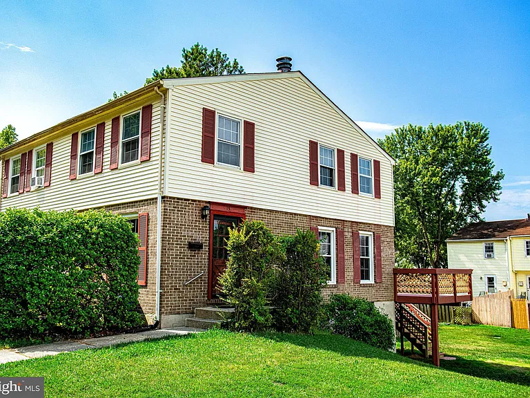 15 Burnsway Ct #9G — Photo 3