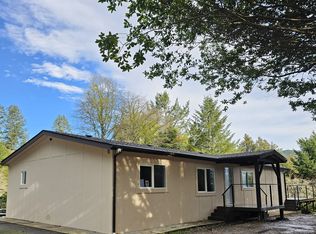 16818 Salmonberry Rd, Brookings, OR 97415