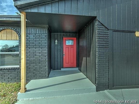 2nd image of 1414 S 128th East Ave