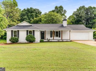 4715 Countryside Dr, Flowery Branch, GA 30542