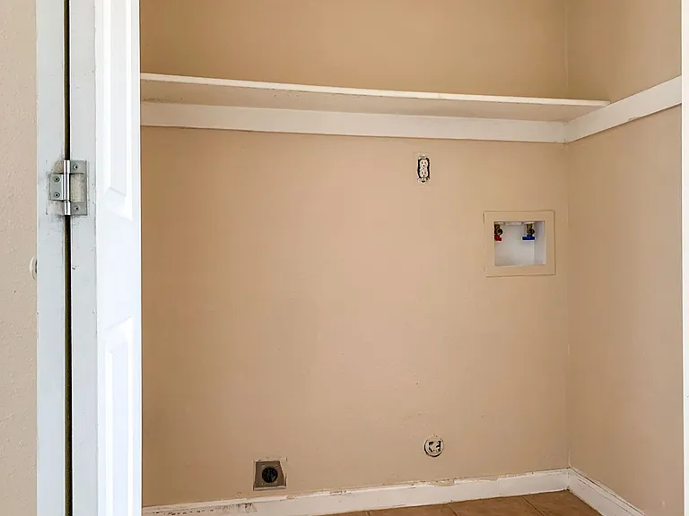 2 Bedroom Fourplex with Fireplace — Photo 17
