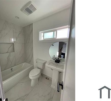 2nd image of 7337 Woodley Ave #8