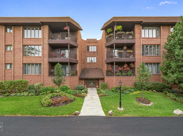 125 Boardwalk Pl Unit 101, Park Ridge, IL 60068