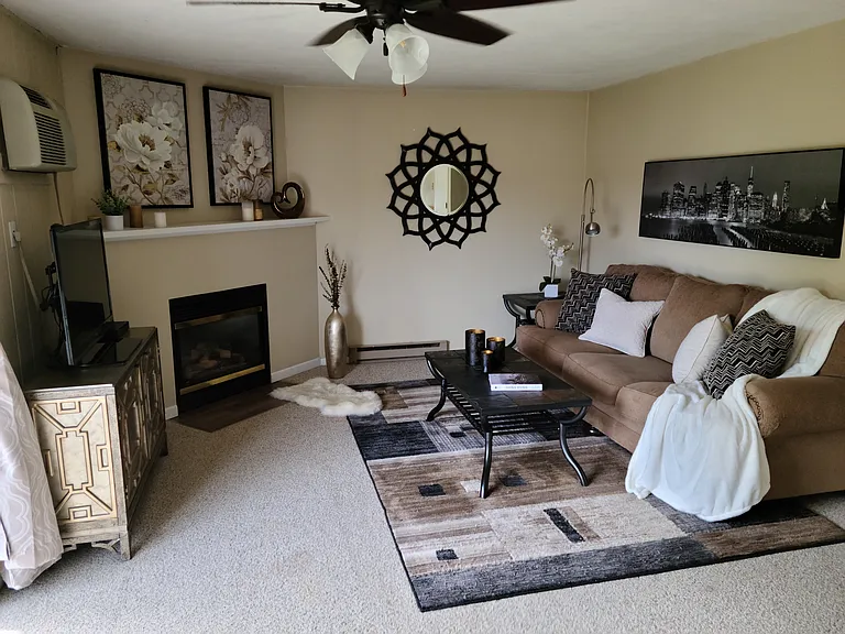 619 Welshire Dr #103 — Photo 5