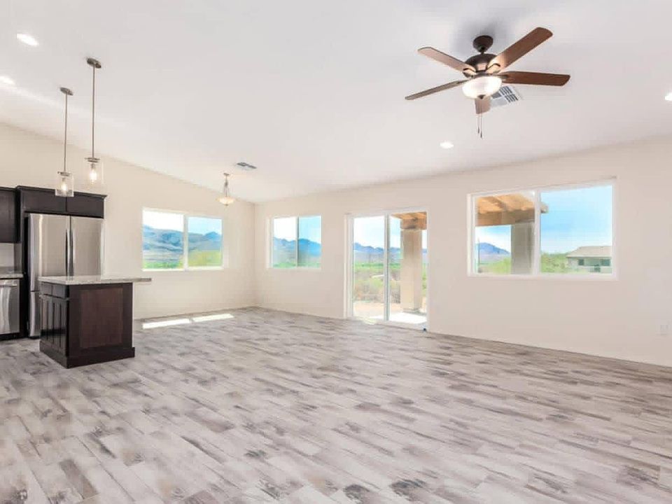 2nd image of 54 Camino Olympia
