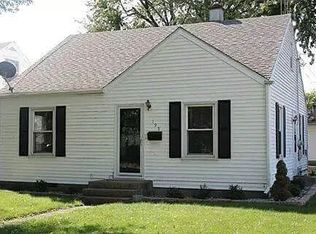 195 N Clinton Ave, Bradley, IL 60915