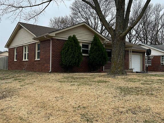 2nd image of 225 Filmore St