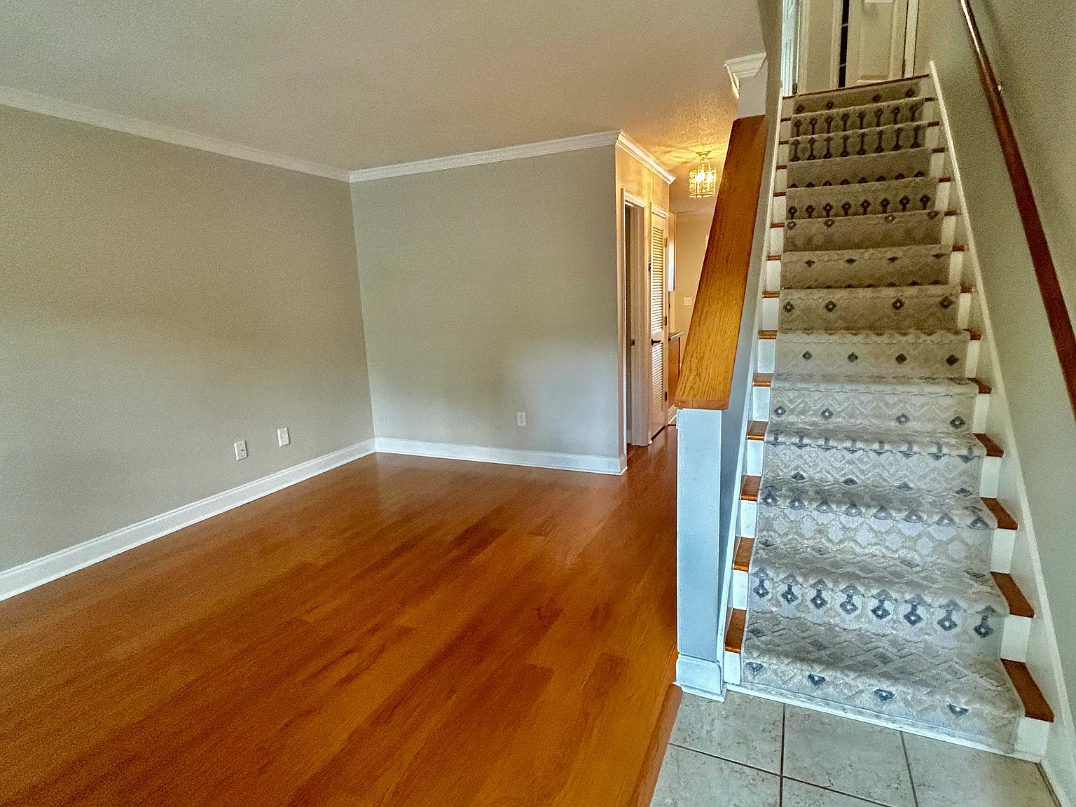 254 Howle Ave — Photo 3