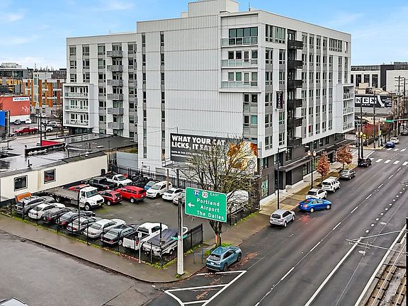 3rd image of 240 NE M L King Blvd