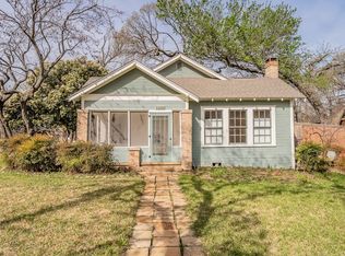 1201 Clint St, Carrollton, TX