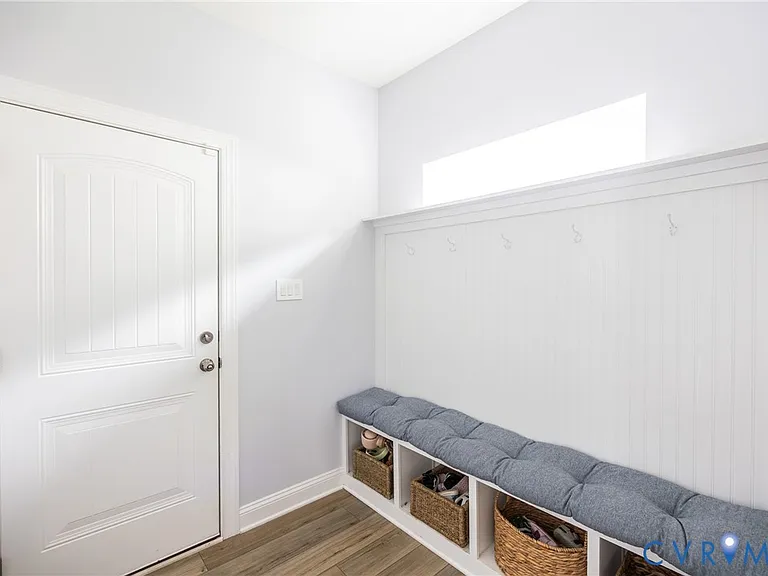 11585 Kings Pond Dr — Photo 8