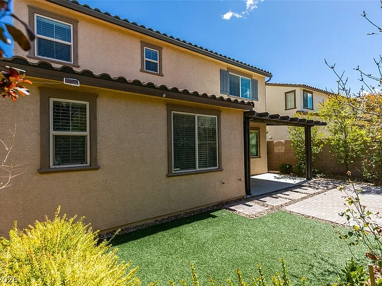 2549 Sable Ridge St — Photo 8