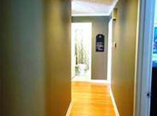 1018 Plaza Ter, Saint Louis, MO