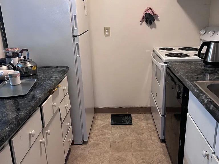 University Park Apartments near Cornell University — Photo 84