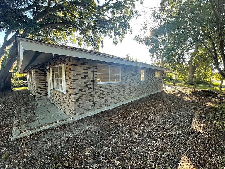 123 Shady Grove Ave — Photo 4