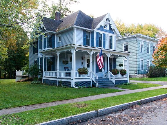 2nd image of 27 Leatherstocking St