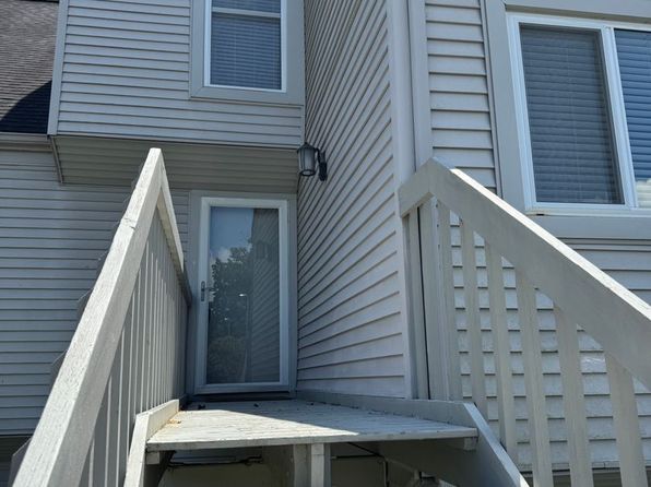 1050 21st Ave NW APT 8
