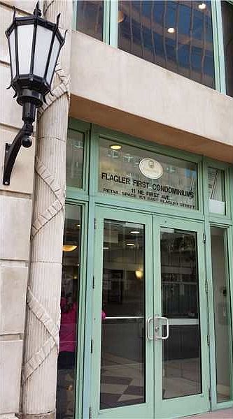 1st image of 111 E Flagler St APT 806