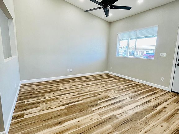 4th image of 7910 E GALE Avenue