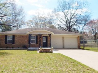 115 Robinwood Dr, Whitehouse, TX 75791