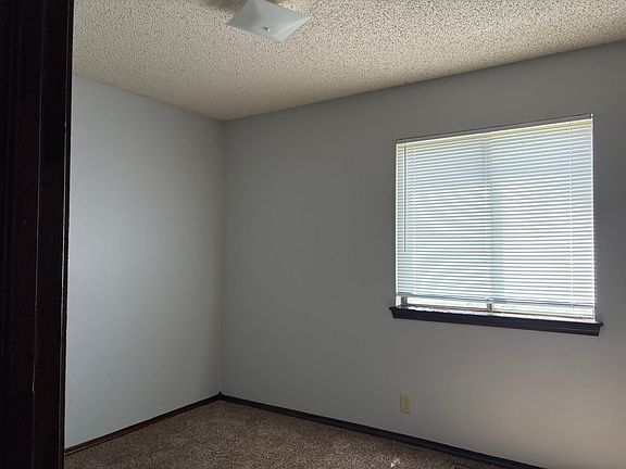 4th image of 1206 E Selma Ave #1216-2