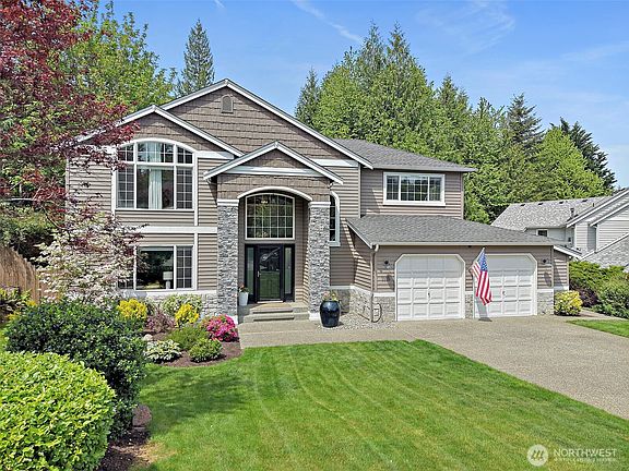 2nd image of 1115 Hemlock Avenue SW