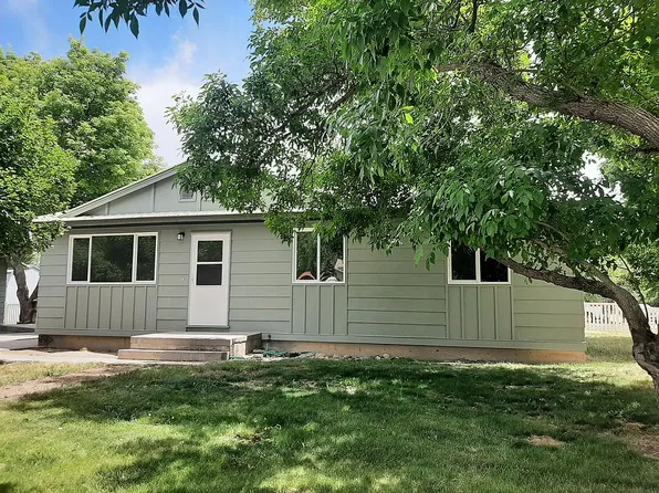 900 N 6th St, Lander, WY 82520