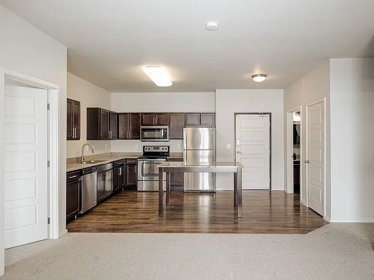 Kascade Place Apartments — Photo 101
