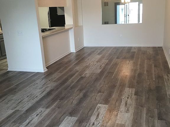 2nd image of 1801 Waters Edge Dr