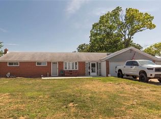 651 Ridge Ave, Carnegie, PA 15106