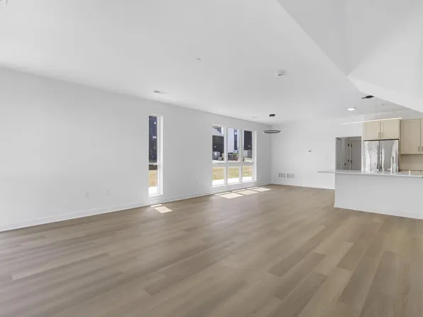 4199 East Hemlock DRIVE #108, Oak Creek, WI 53154