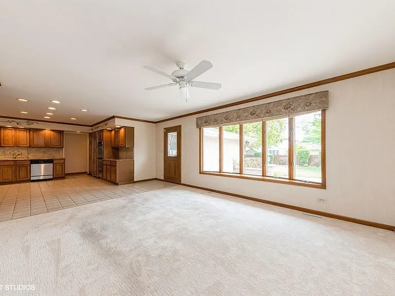 1807 N Larch Dr — Photo 4