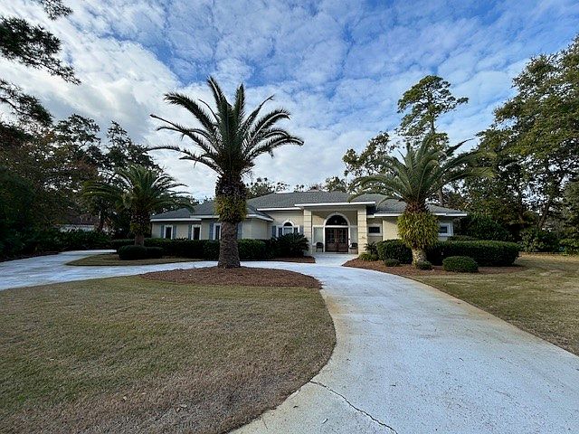 2nd image of 120 Pine Valley