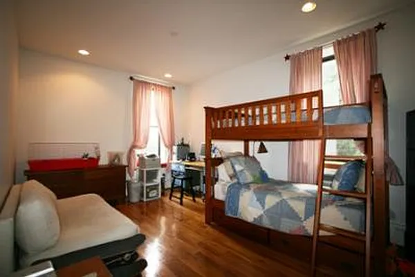 Rented by Corcoran | media 24