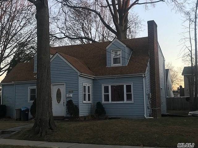 2nd image of 356 Winthrop St