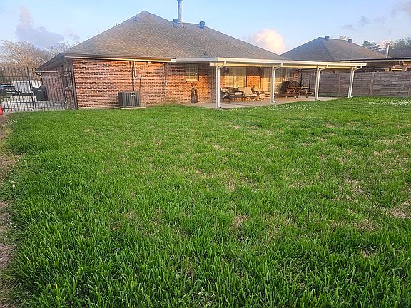 2nd image of 608 Vanessa Dr