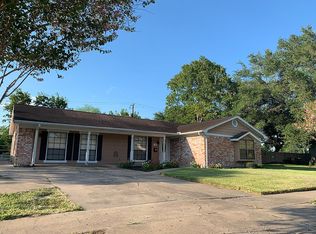 3306 Hummingbird St, Victoria, TX 77901