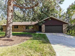 2593 Appian Way, Green Bay, WI 54302