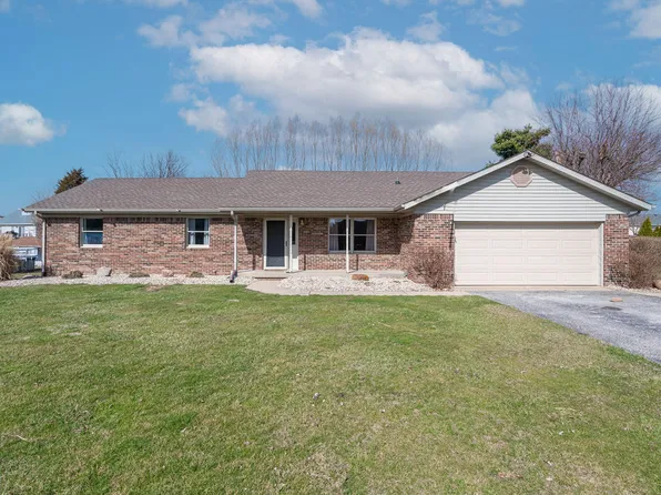 12809 N Lakeview Dr, Mooresville, IN 46158