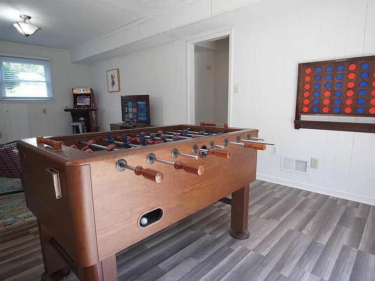 8822 Nottoway Dr — Photo 23