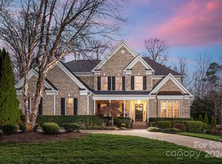 1107 Dobson Dr, Waxhaw, NC 28173