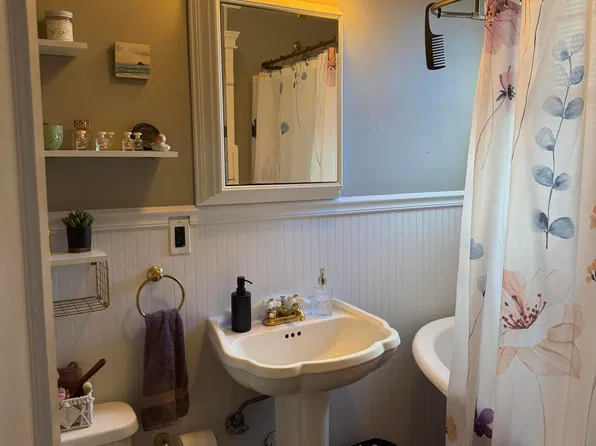 400 Deal Lake Dr APT 6A, Asbury Park, NJ 07712