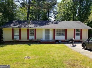 81 Royce Dr, Jonesboro, GA