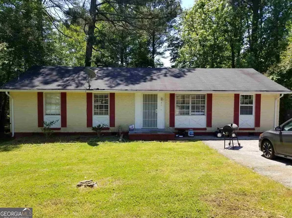 81 Royce Dr, Jonesboro, GA 30238