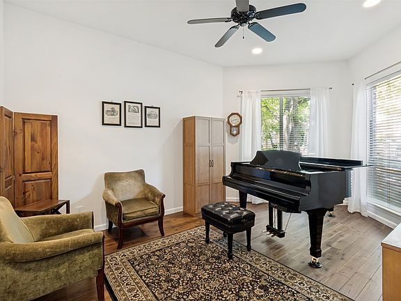 3rd image of 6705 Clear Springs Cir