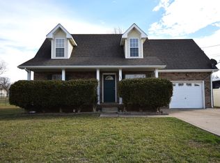 3443 Kingfisher Dr, Clarksville, TN 37042