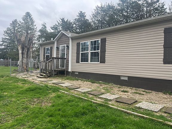 3rd image of 55 Brown Ave