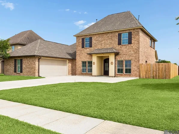 8661 Sandpiper St, Denham Springs, LA 70706