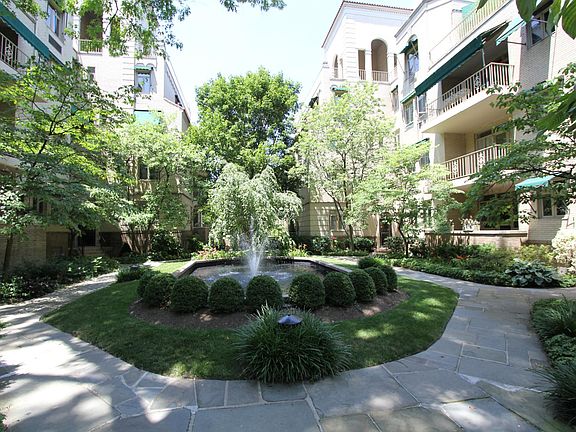 Courtyard with stunning water fountain...